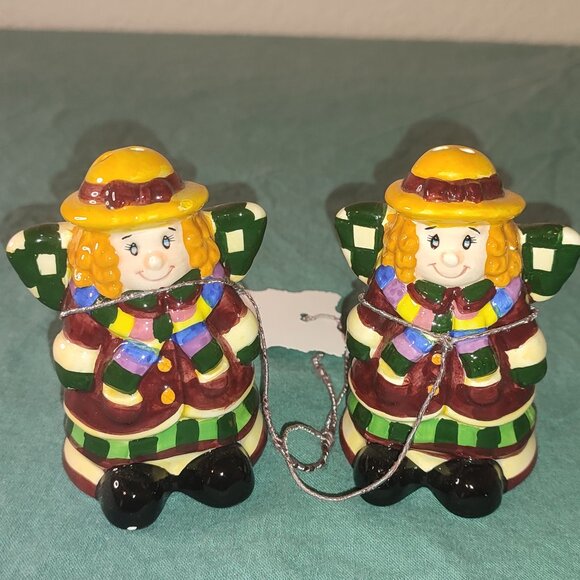 Salt Pepper Shakers Ginger Girl Wings Vintage Irish Design st Patrick's Day - Picture 1 of 10